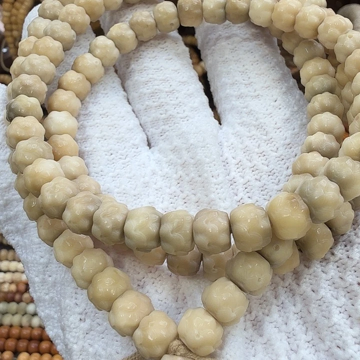 手串菩提根/象牙果颗颗带月莲花长串