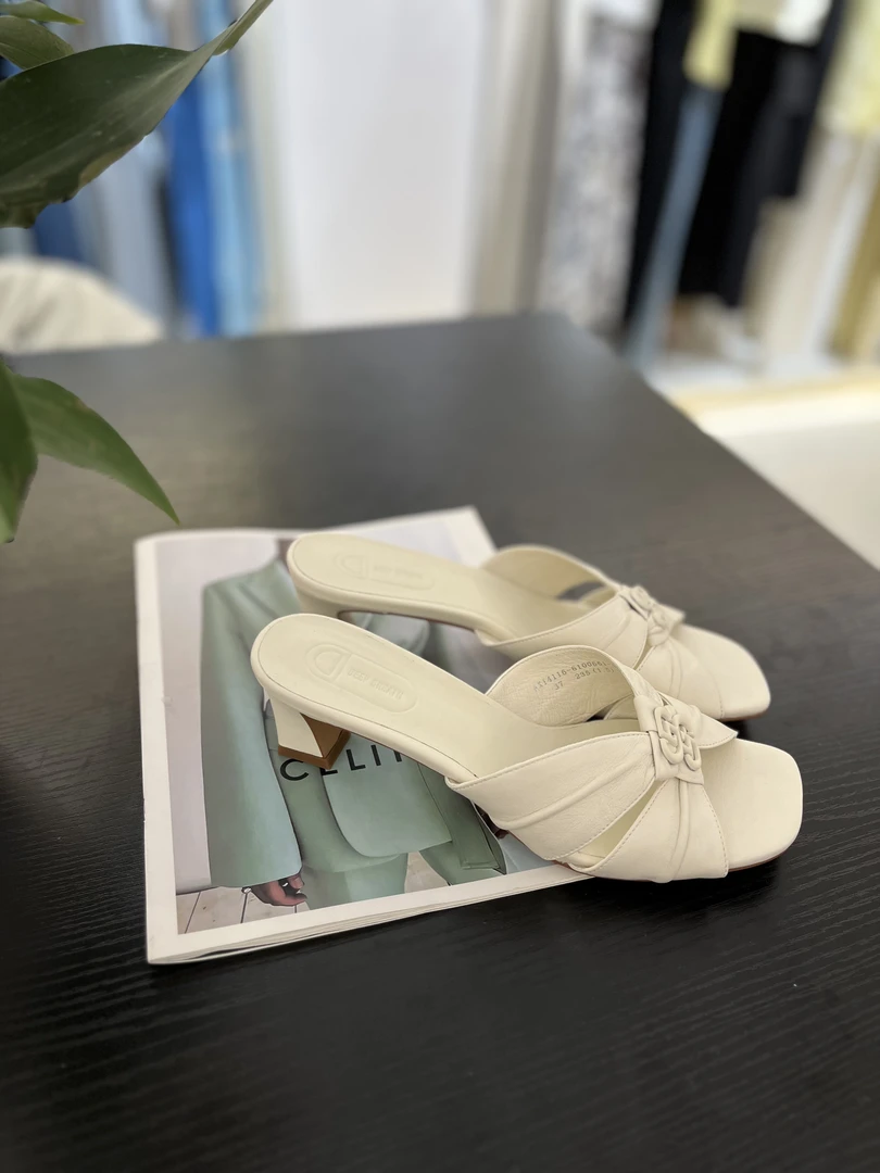 DEEP BREATH女鞋羊皮柔软捏皱粗跟静奢舒适高跟凉鞋AX14116