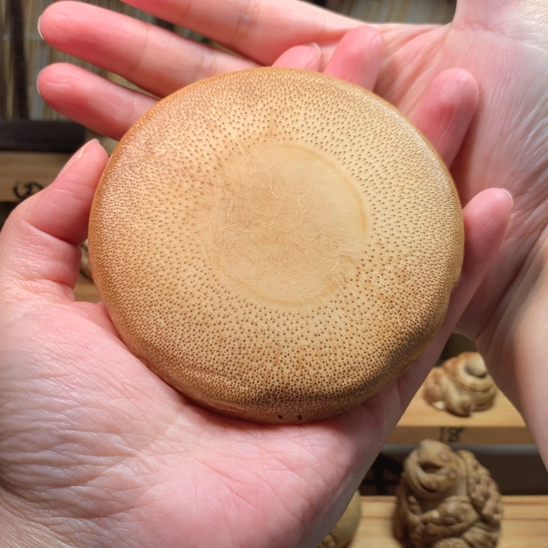 竹精工金蟾底座纯手工打造