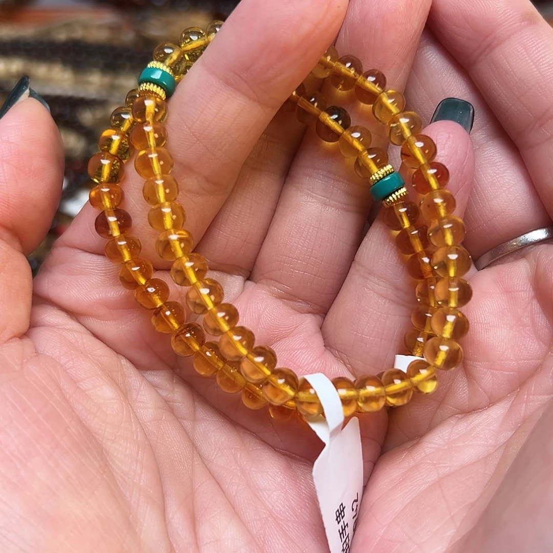 琥珀未镶嵌裸石抚顺琥珀10439六多样性发其一