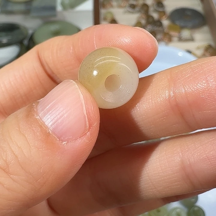 和田玉（糖玉）未镶嵌颈饰112