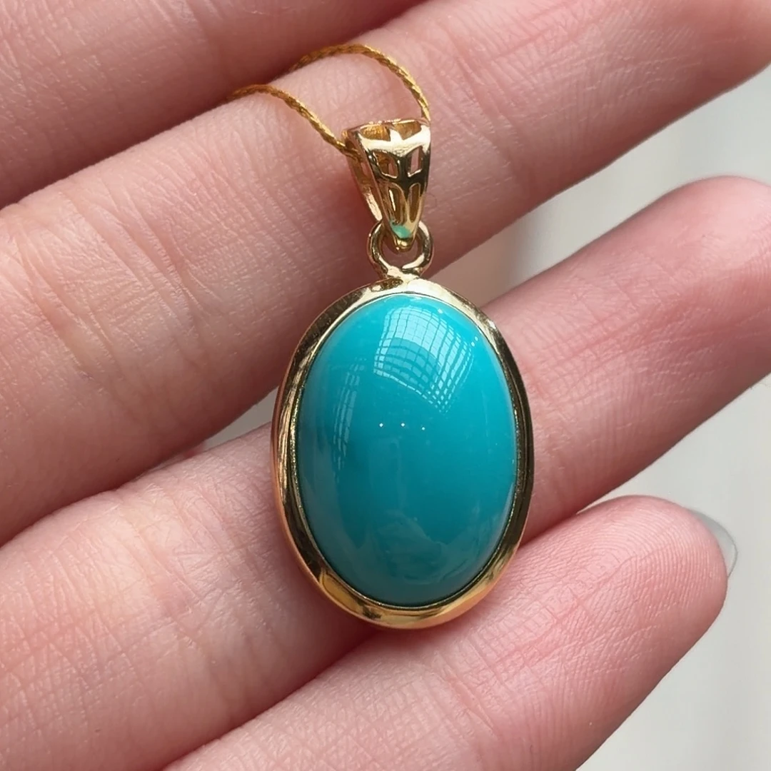 绿松石未镶嵌颈饰