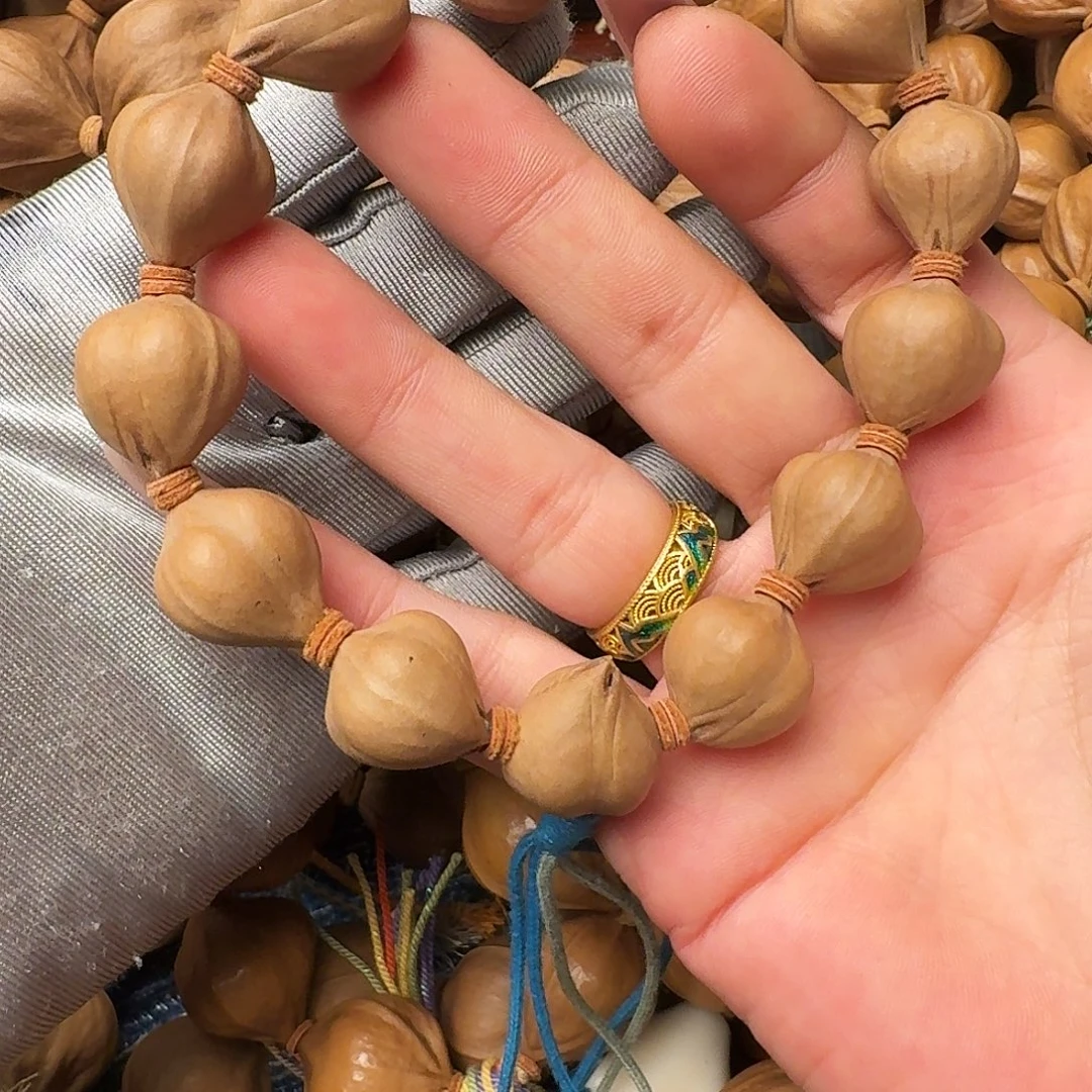 橄榄核把件蒜头核