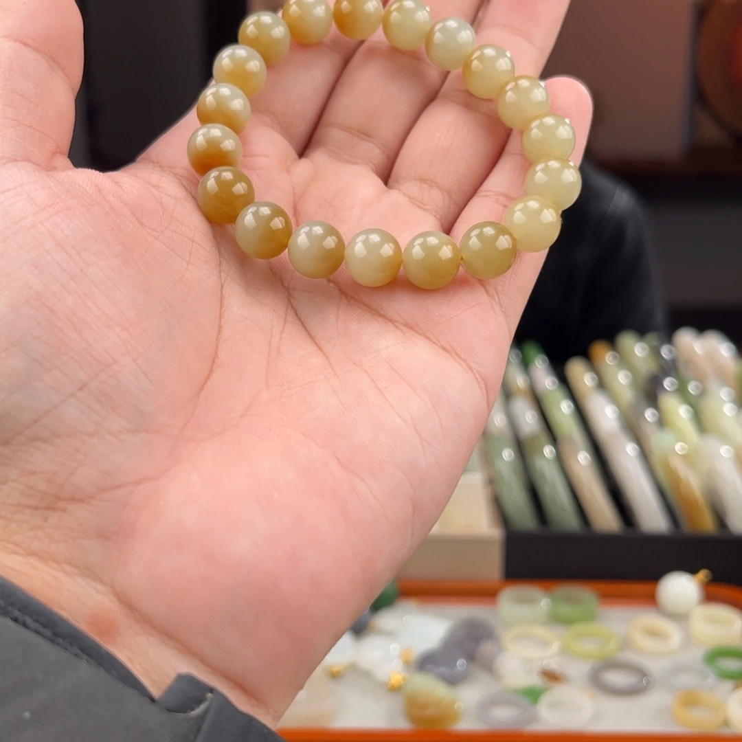 和田玉（糖玉）未镶嵌手链