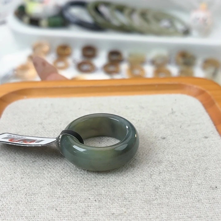 和田玉（糖玉）未镶嵌戒指s118糖青花轮胎17.8不退换