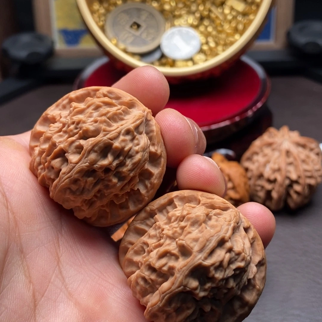 雪****文玩核桃吊坠白狮子