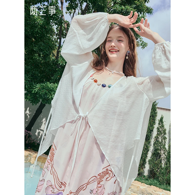 两三事月色珍珠百搭不对称下摆绑带灯笼袖雪纺开衫
