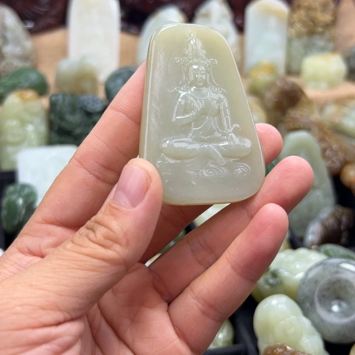 和田玉（糖玉）未镶嵌颈饰