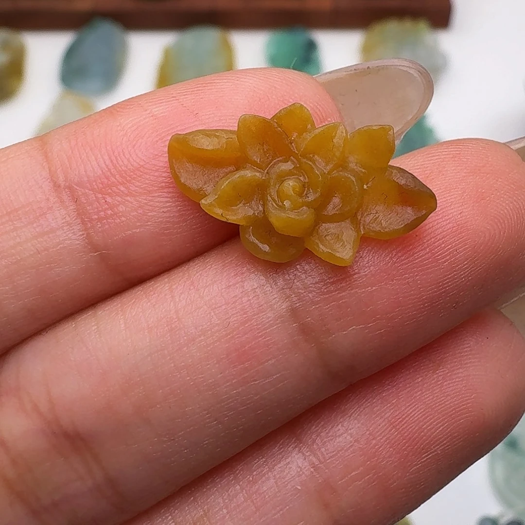 定制翡翠未镶嵌毛货