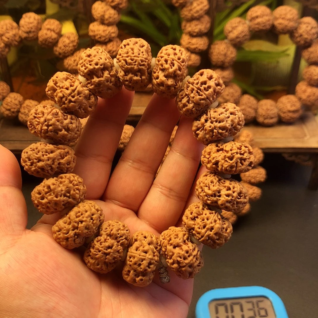 老***卫金刚菩提吊坠2。