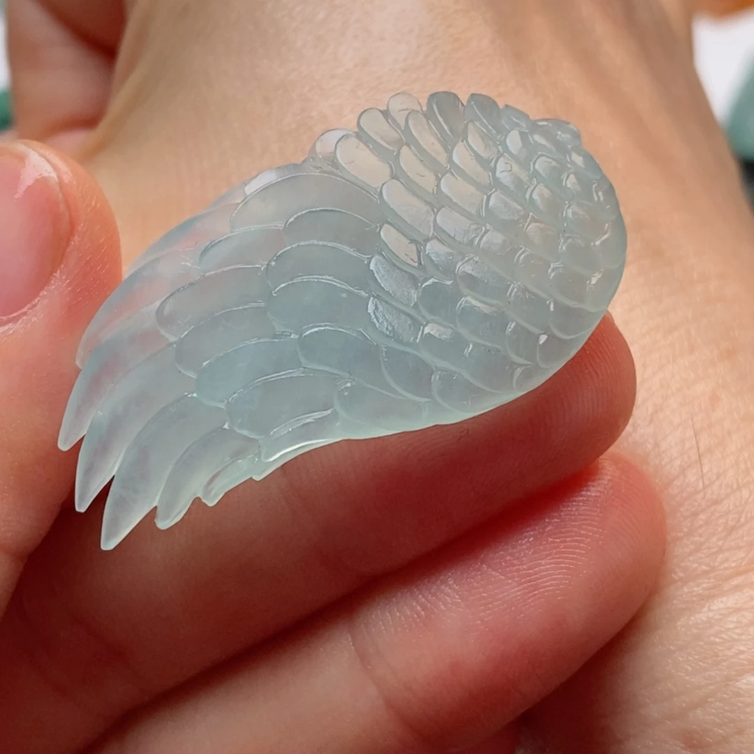 定制翡翠未镶嵌翅膀