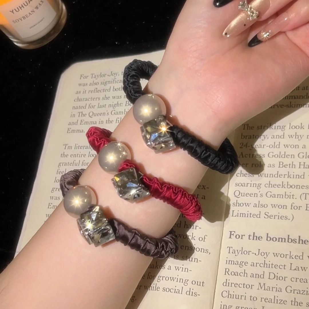 东大门高级感牛奶丝贝珠发圈韩系轻奢简约气质丸子头马尾发绳