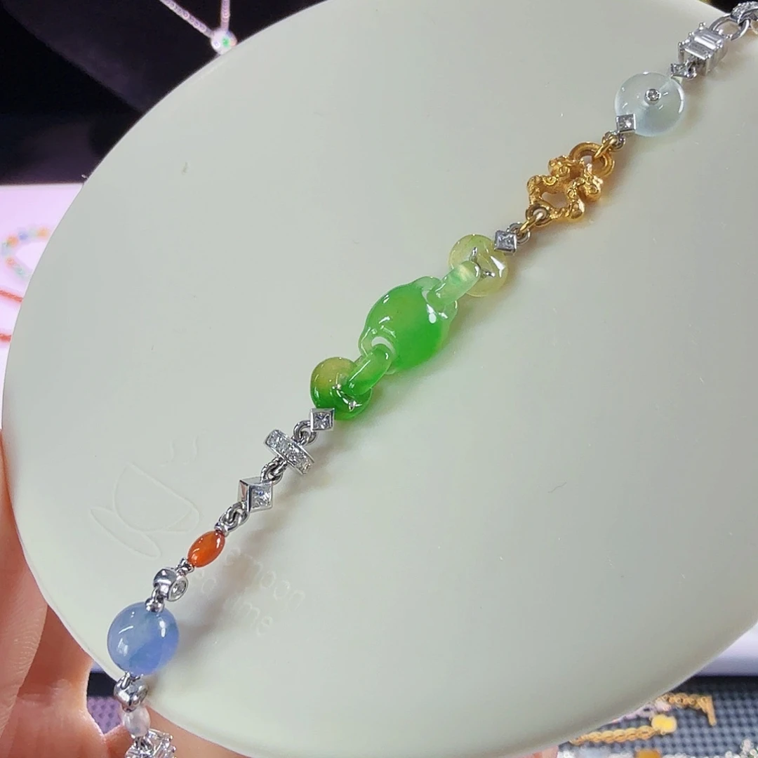 颈饰18K金镶嵌翡翠特色手链