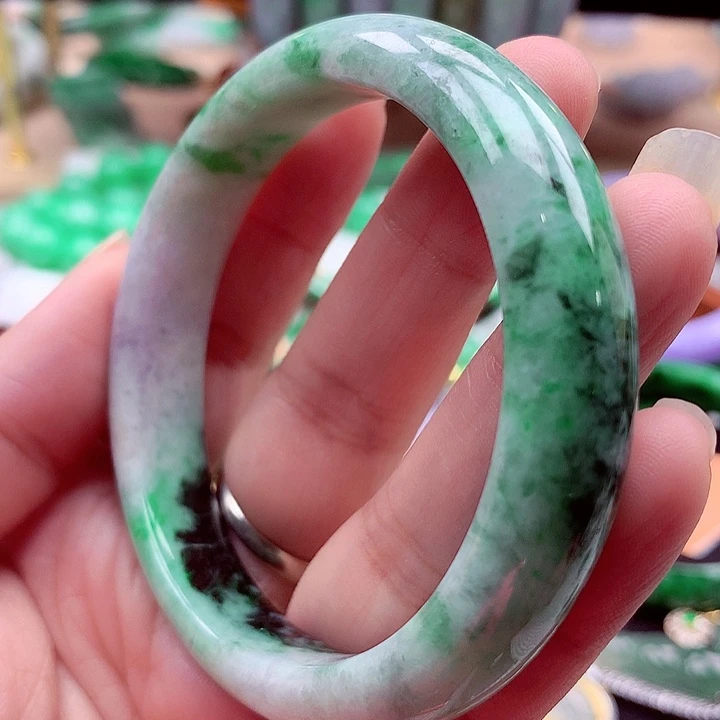 翡翠未镶嵌手镯翡翠