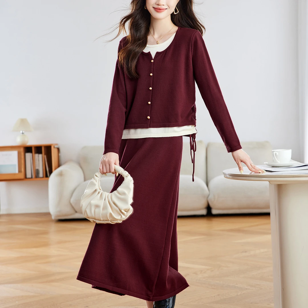 秋装套装女2025新款假两件上衣漂亮洋气打底衫气质毛衣裙两件套女