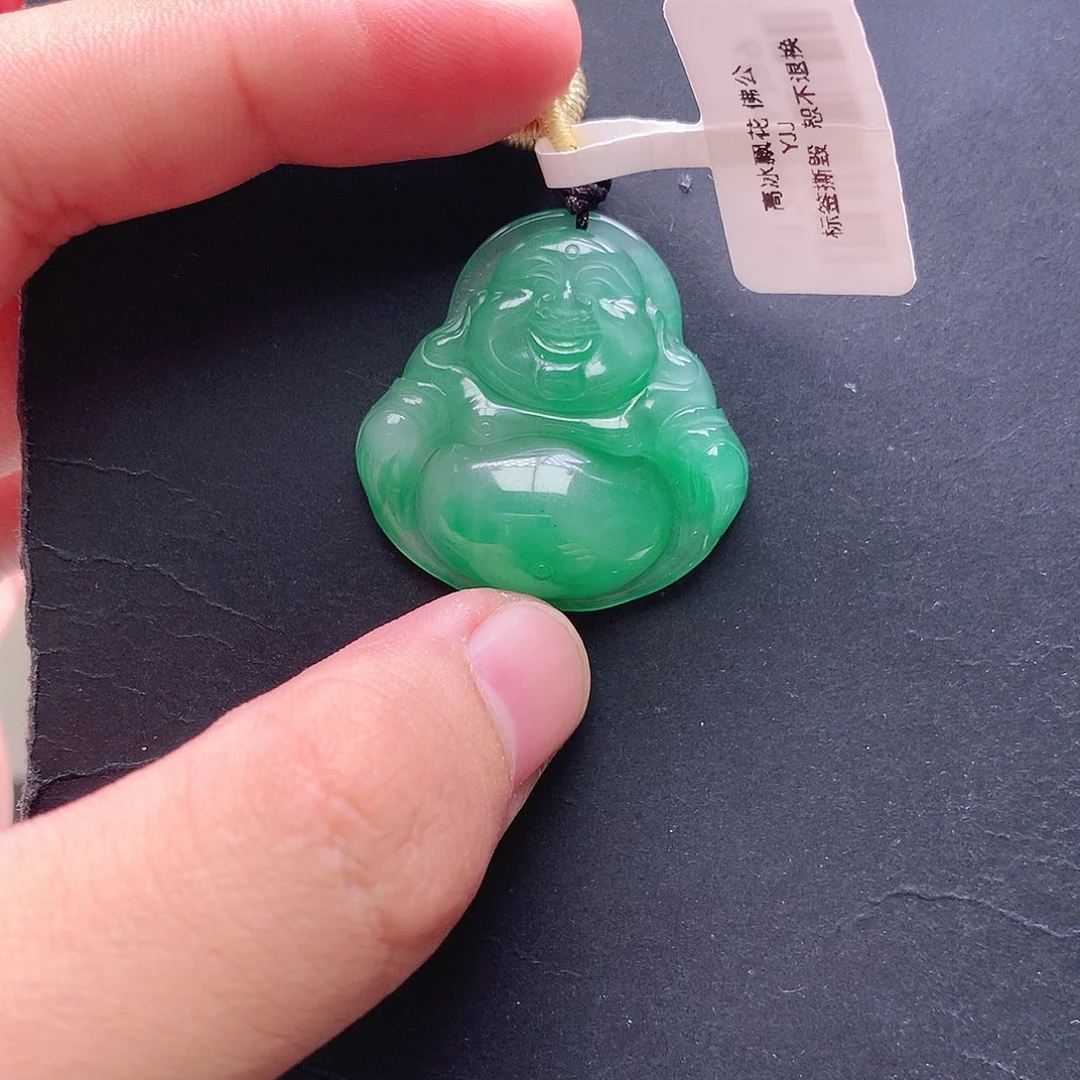 石英质玉未镶嵌颈饰