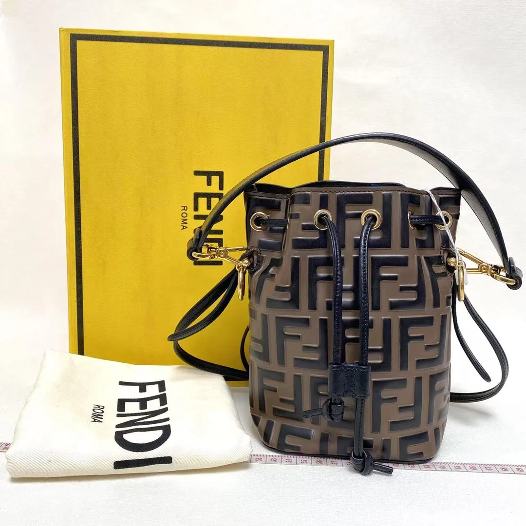 99新 FENDI/芬迪 下架专属 芬迪老花水桶CPMU274