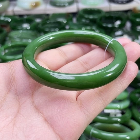 和田玉（碧玉）手镯未镶嵌