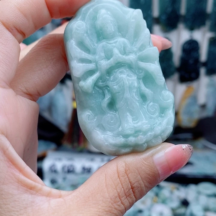 翡翠未镶嵌颈饰翡翠