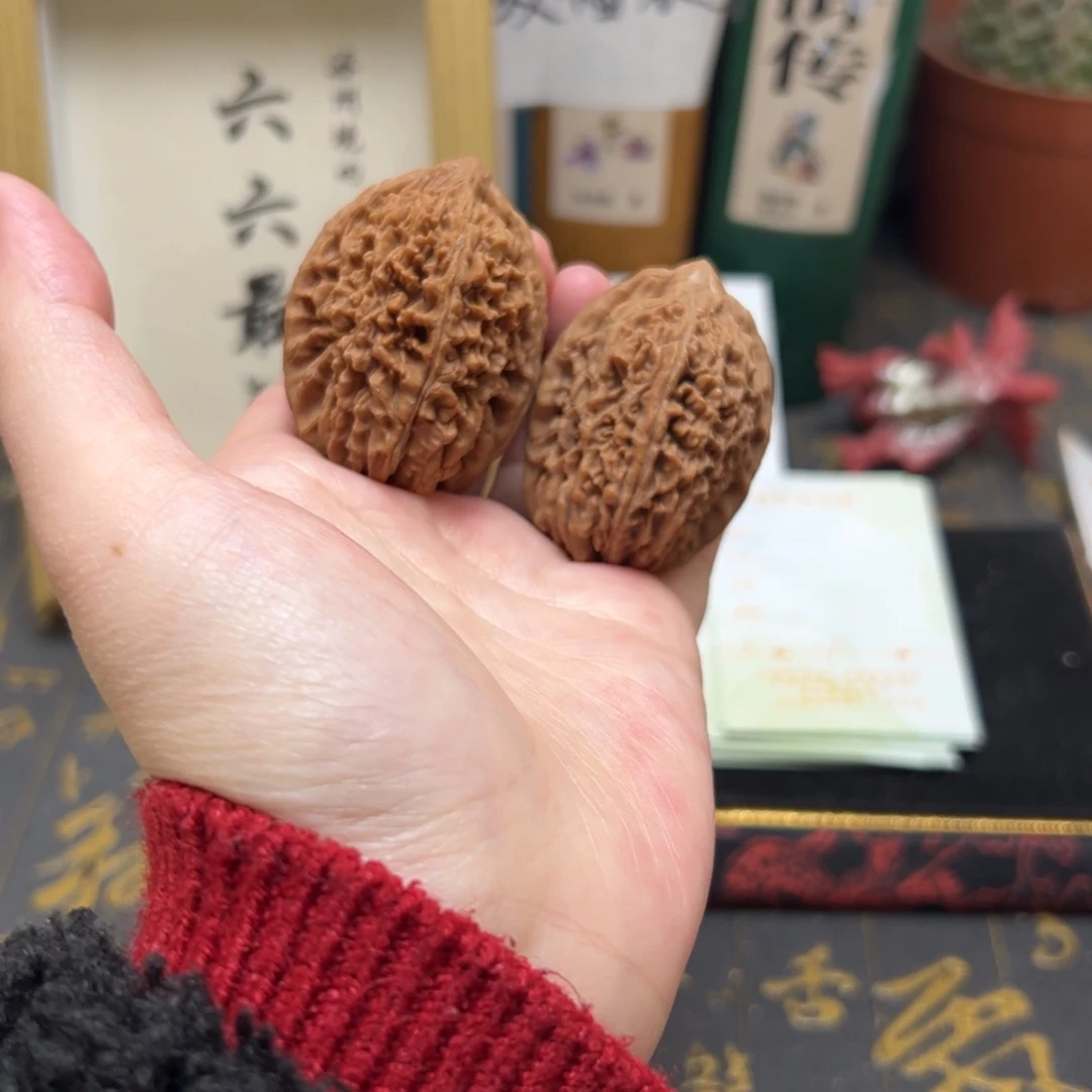 山***.文玩核桃把件36➕蒜头全品