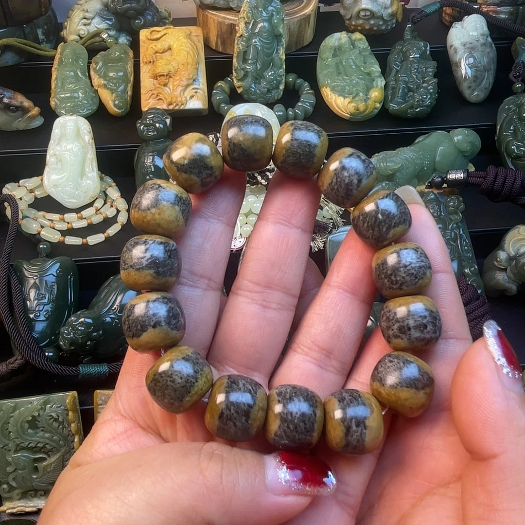 透闪石质玉未镶嵌手链