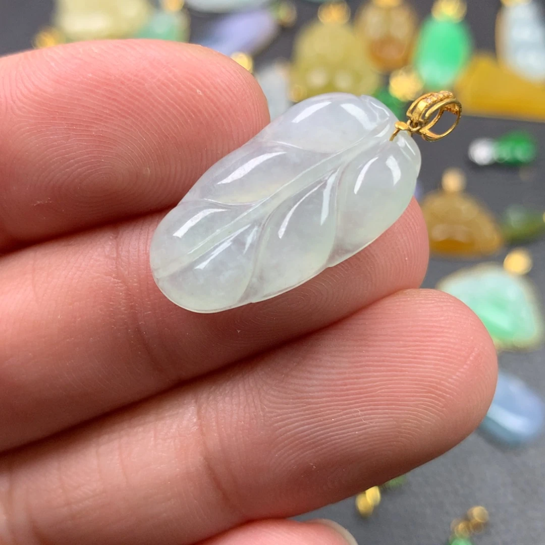 【闪购商品】颈饰18K金镶嵌翡翠翡翠