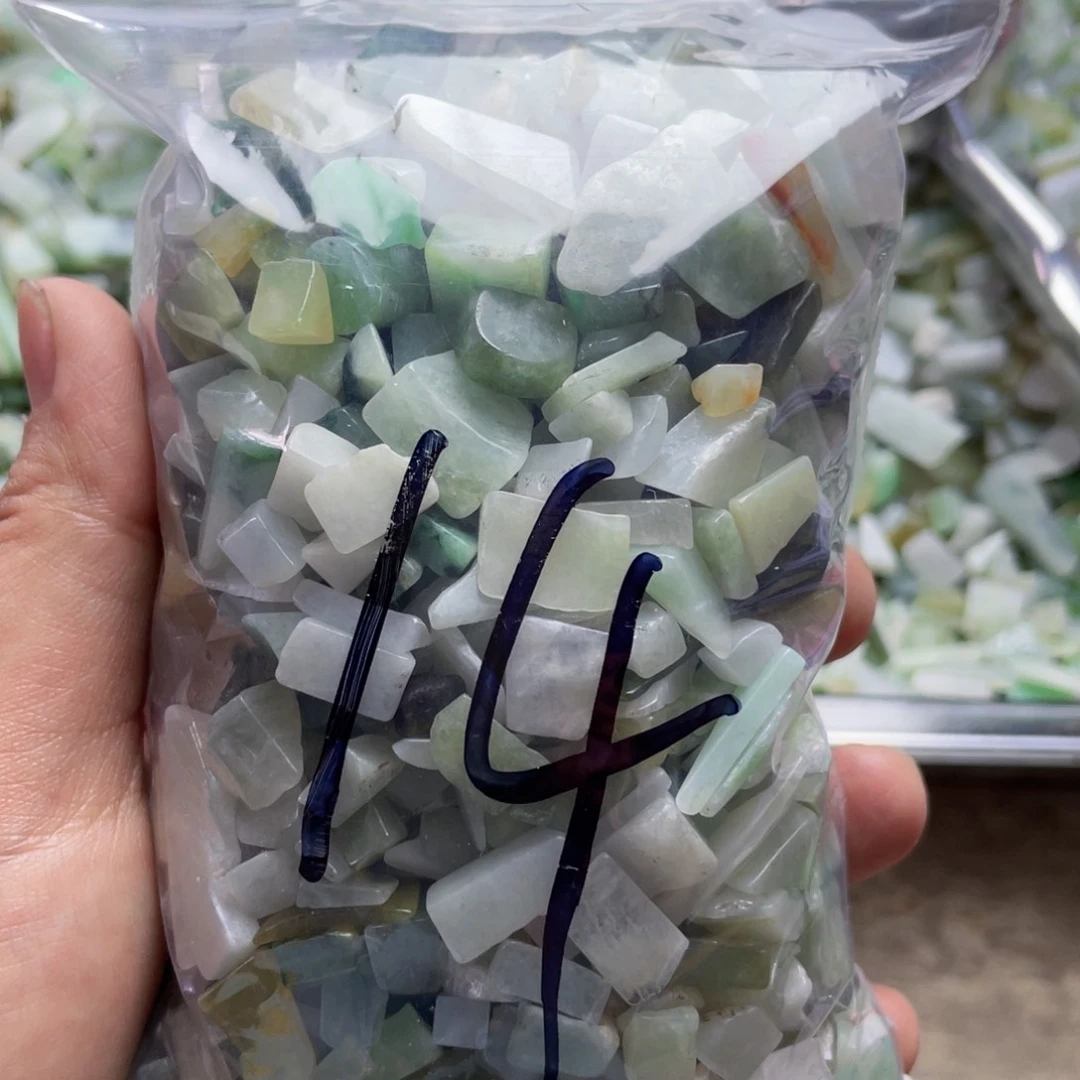 翡翠未镶嵌颈饰翡翠迷你号14