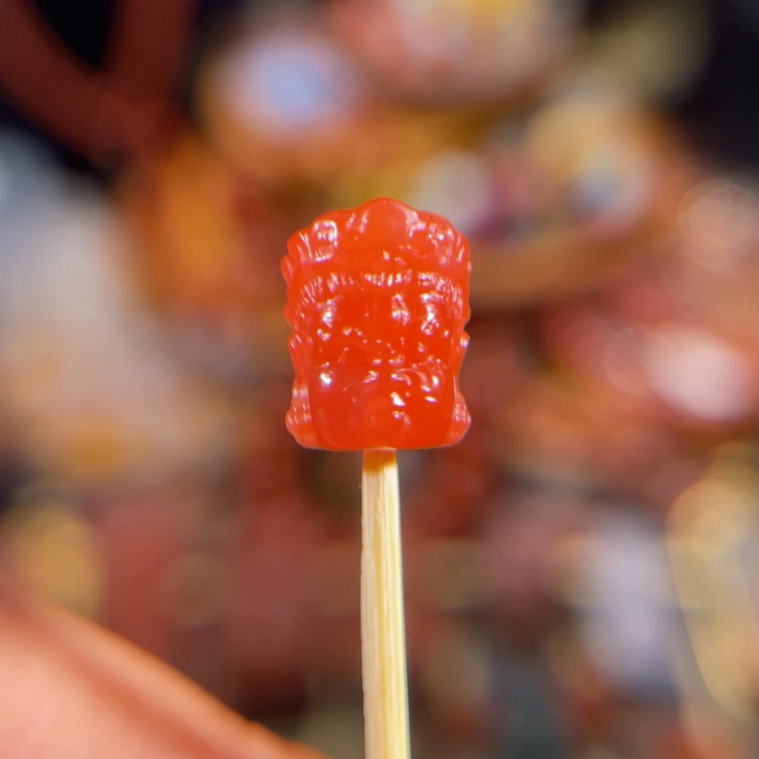 南红玛瑙大黑洞 黄财神未镶嵌