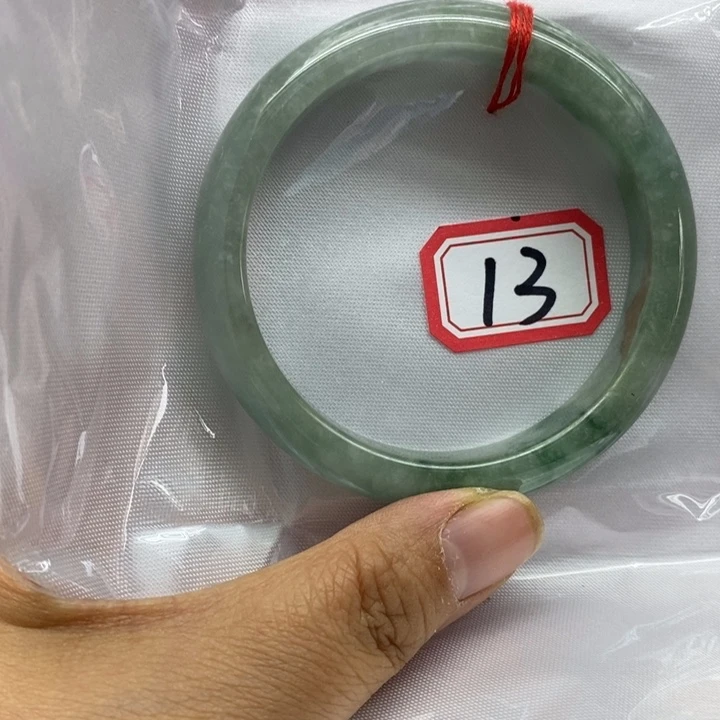 实***许翡翠手镯未镶嵌翡翠