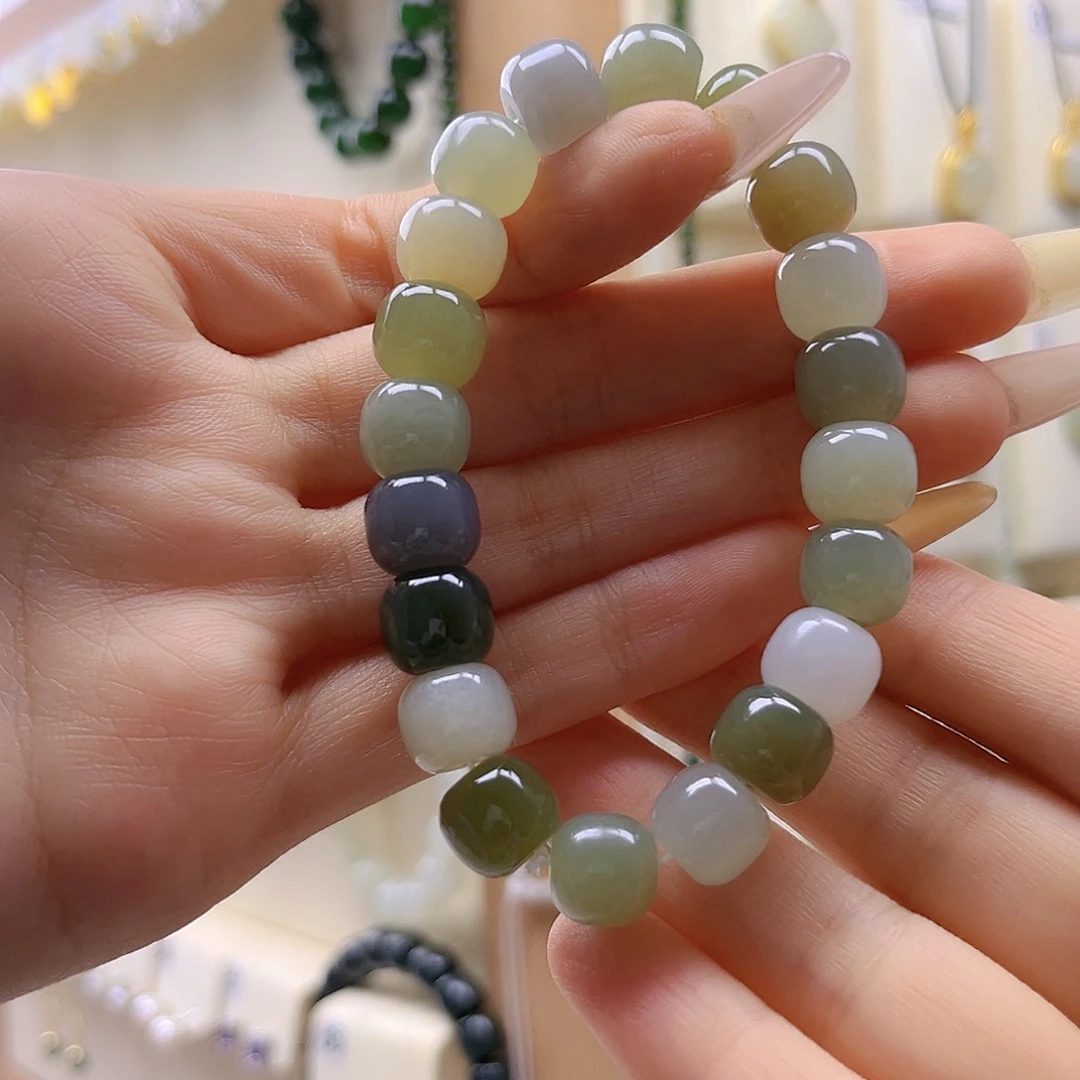 奔****和田玉未镶嵌手串