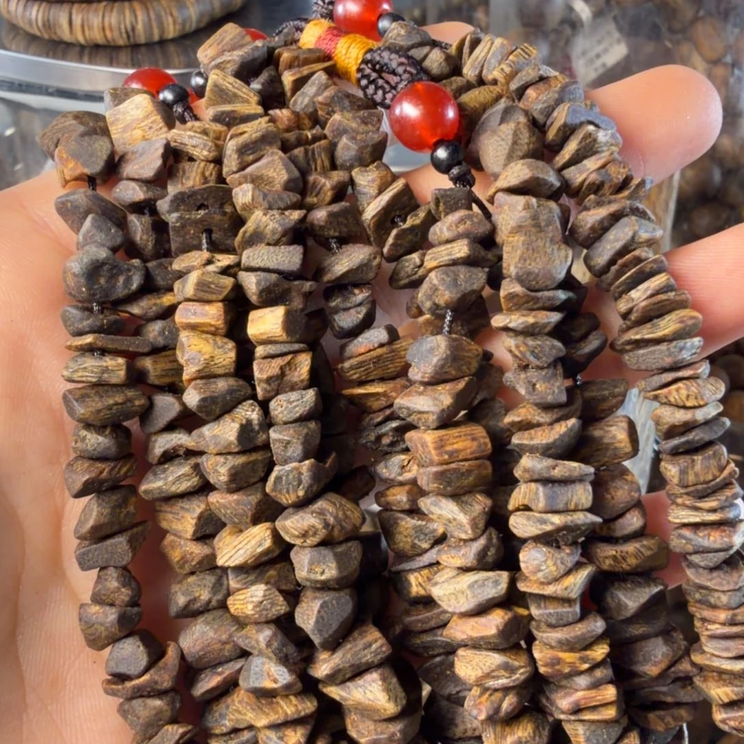 沉香沉香碎屑沉水车挂发一条