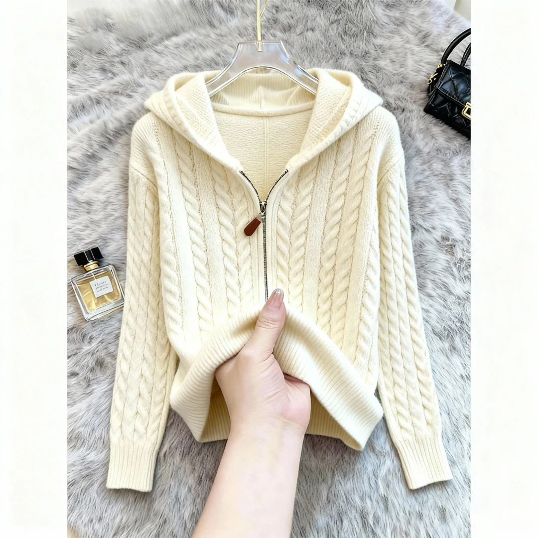 秋冬新款连帽针织衫毛衣女时尚百搭气质轻熟风上衣设计感别致小衫