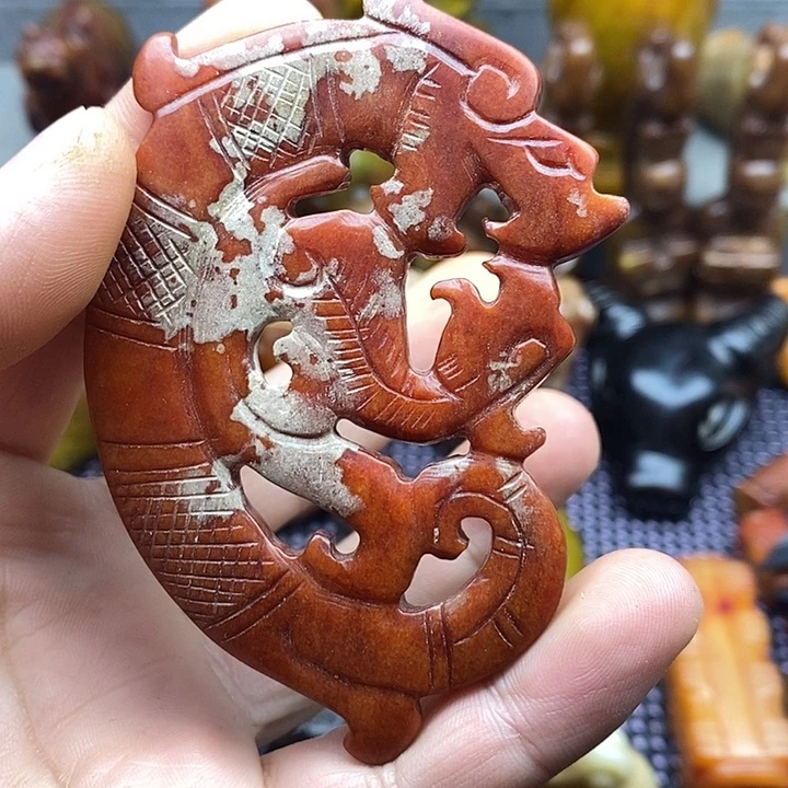 未镶嵌蛇纹石玉颈饰