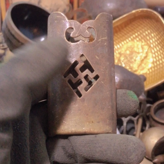 李****4闪电购铜摆件工艺品