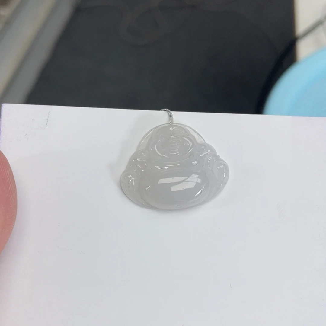 翡翠颈饰未镶嵌佛公