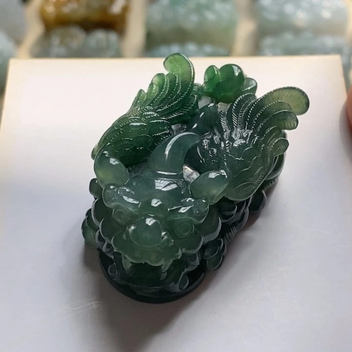 翡翠颈饰未镶嵌天然翡翠貔貅吊坠