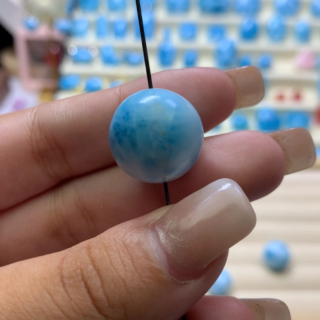 紫***啧未镶嵌针钠钙石（海纹石）珠宝半成品微瑕