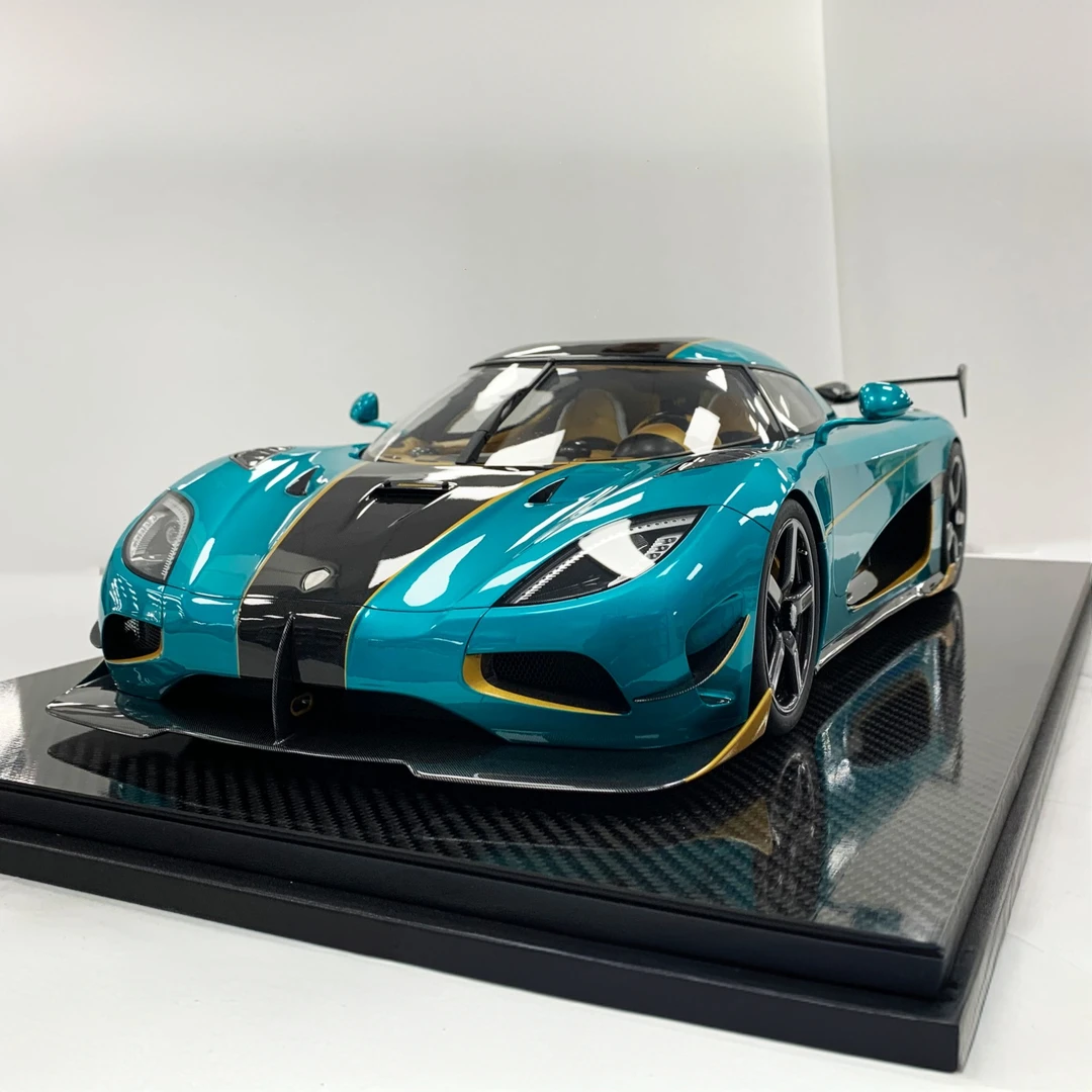 Frontiart 1:8 科尼塞格 RSR 海洋蓝 汽车模型