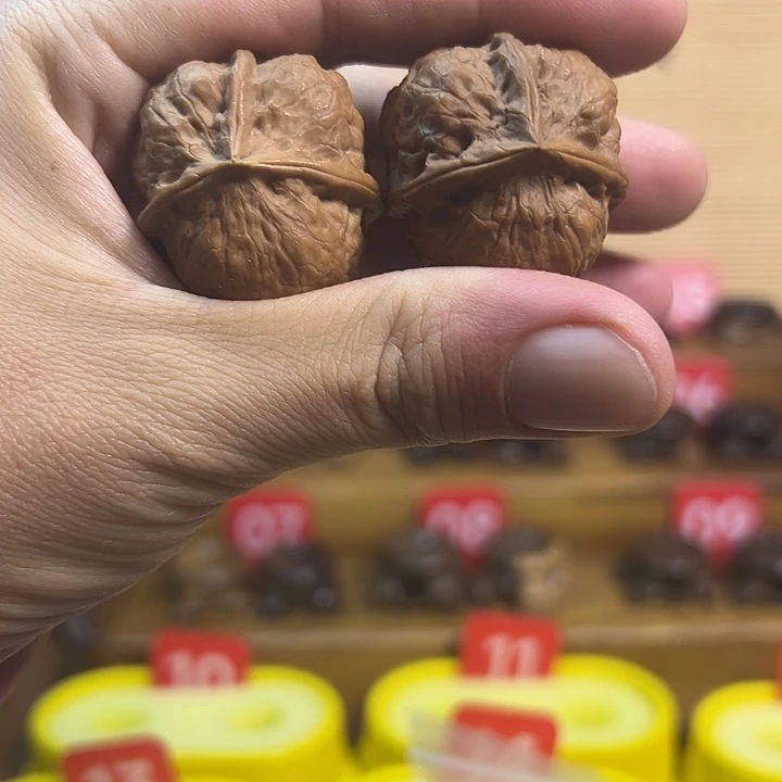 吊坠文玩核桃密石三棱