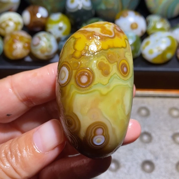 未镶嵌玛瑙/玉髓珠宝半成品82