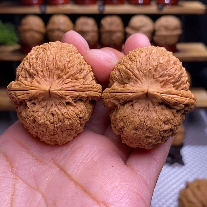 文玩核桃吊坠用****1铁狮子68