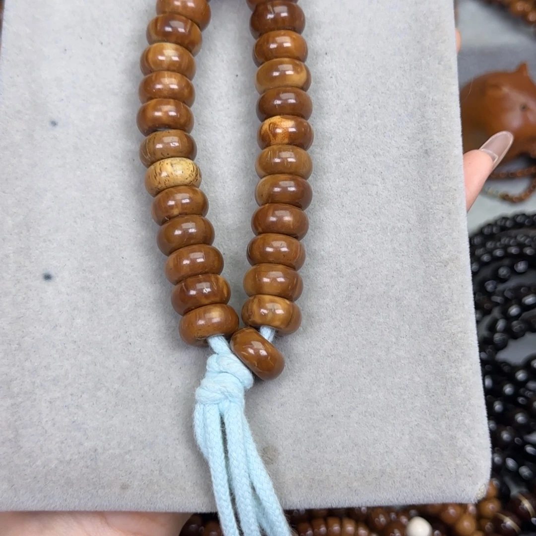 齐***齐库克手串甜甜圈手持