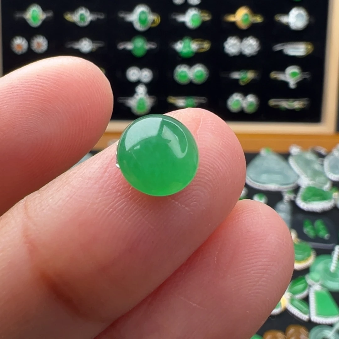 翡翠未镶嵌颈饰蛋8