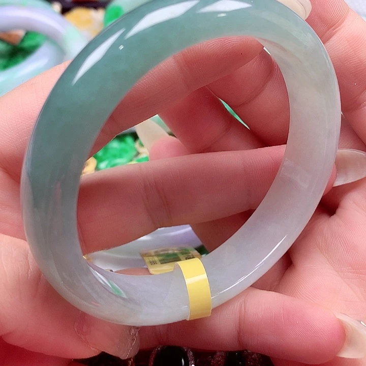 翡翠未镶嵌手镯翡翠手镯