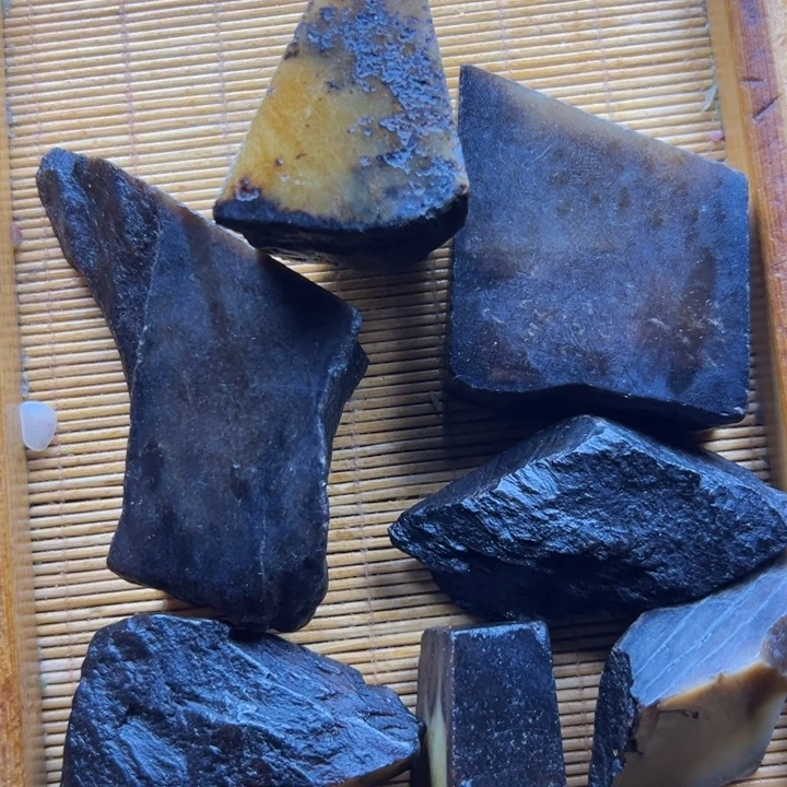 古***生和田玉未镶嵌手链