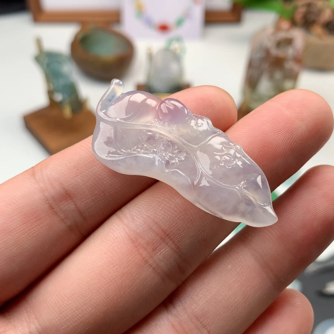 颈饰未镶嵌翡翠叶子