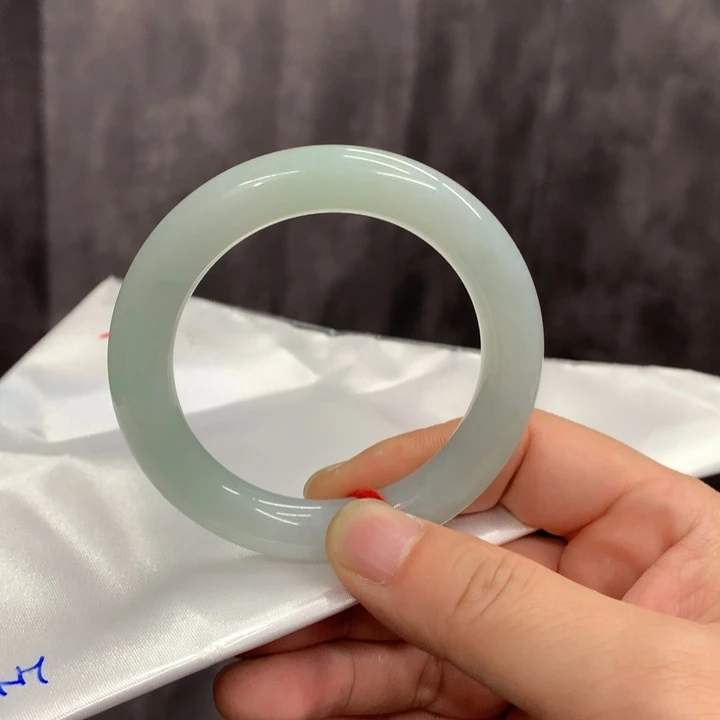 翡翠未镶嵌手镯手镯