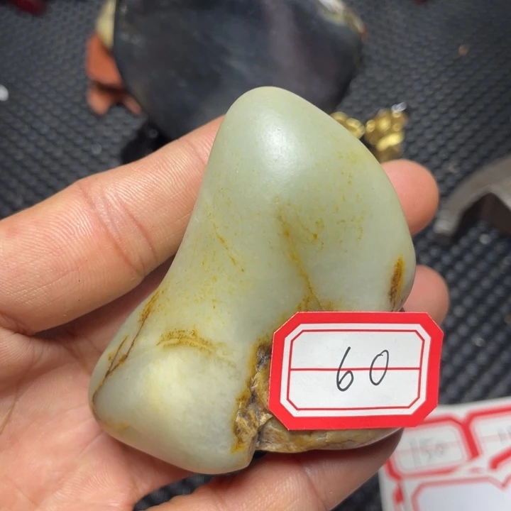 颈饰未镶嵌和田玉60