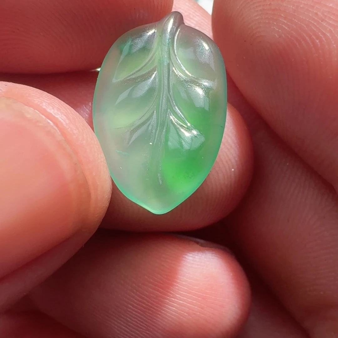 定制翡翠未镶嵌天然翡翠叶子