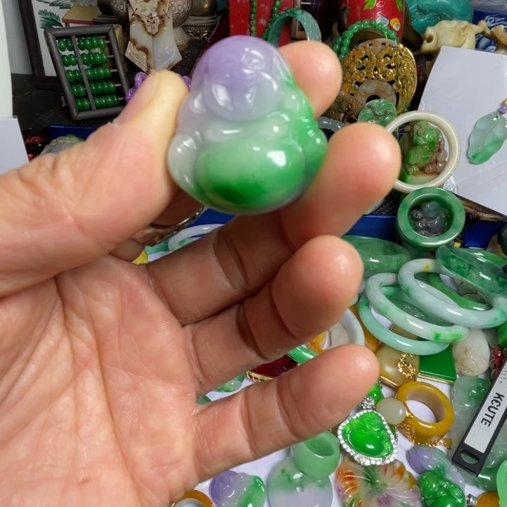 艳***吊坠滴血莲花菩提